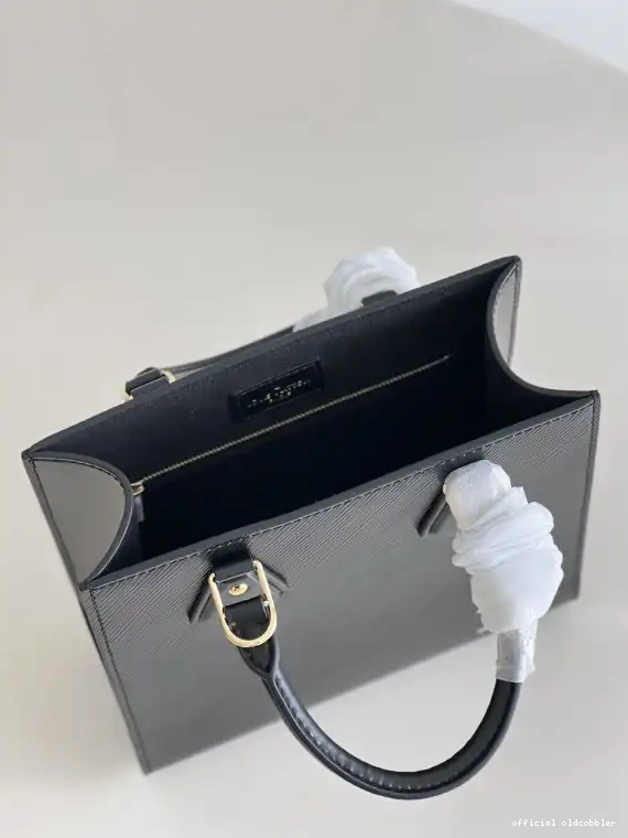Official oldcobbler SAC VUITTON PETIT LOUIS PLAT 0630